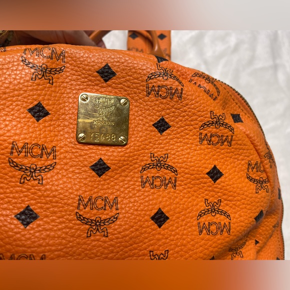 MCM Visetos Side Stud Large Stark Backpack Orange - Picture 5 of 15